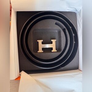 Reversible Hermes women belt size 85cm or 34” with Silver Hardware
